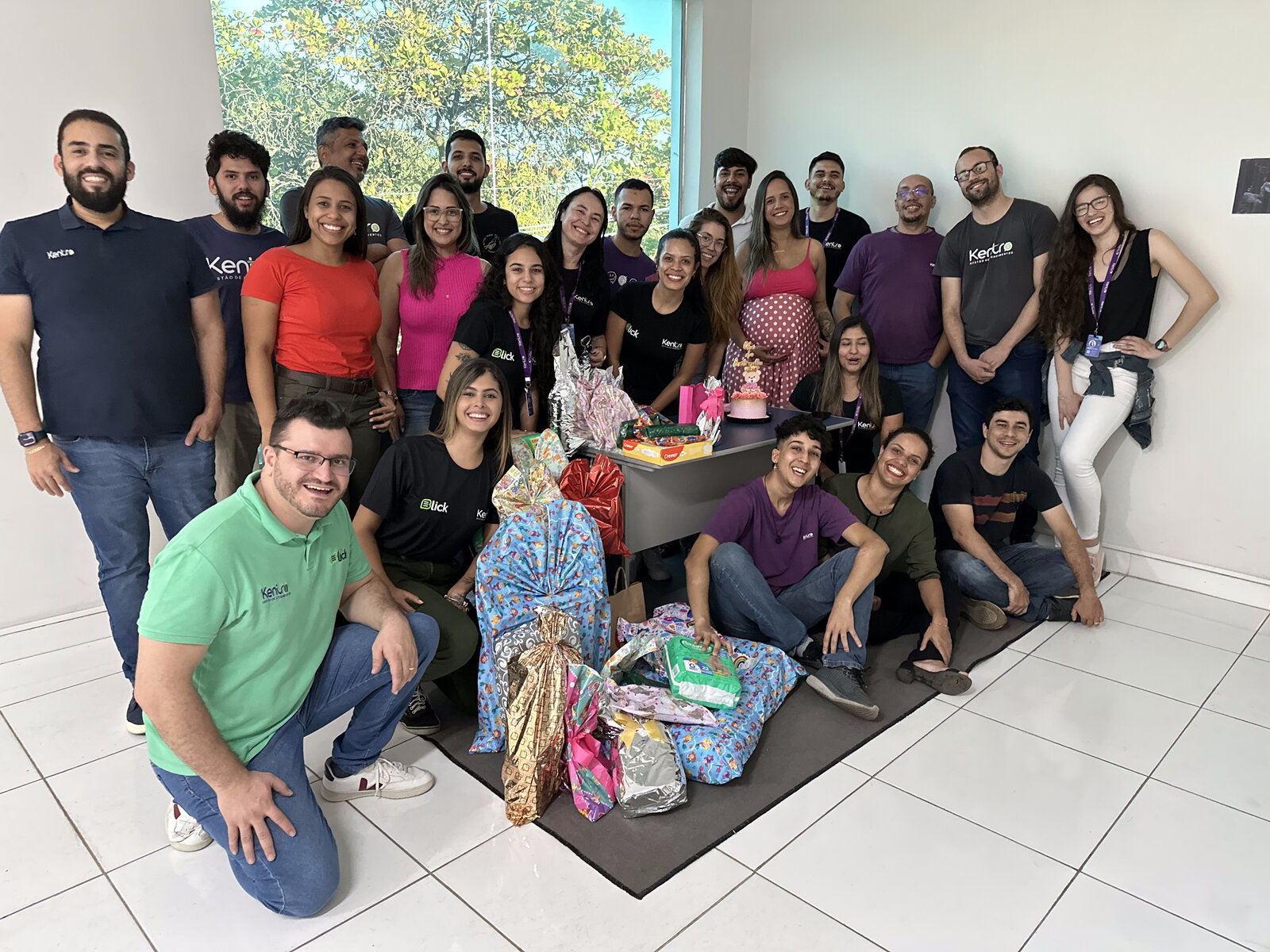 Time da Kentro em ação social